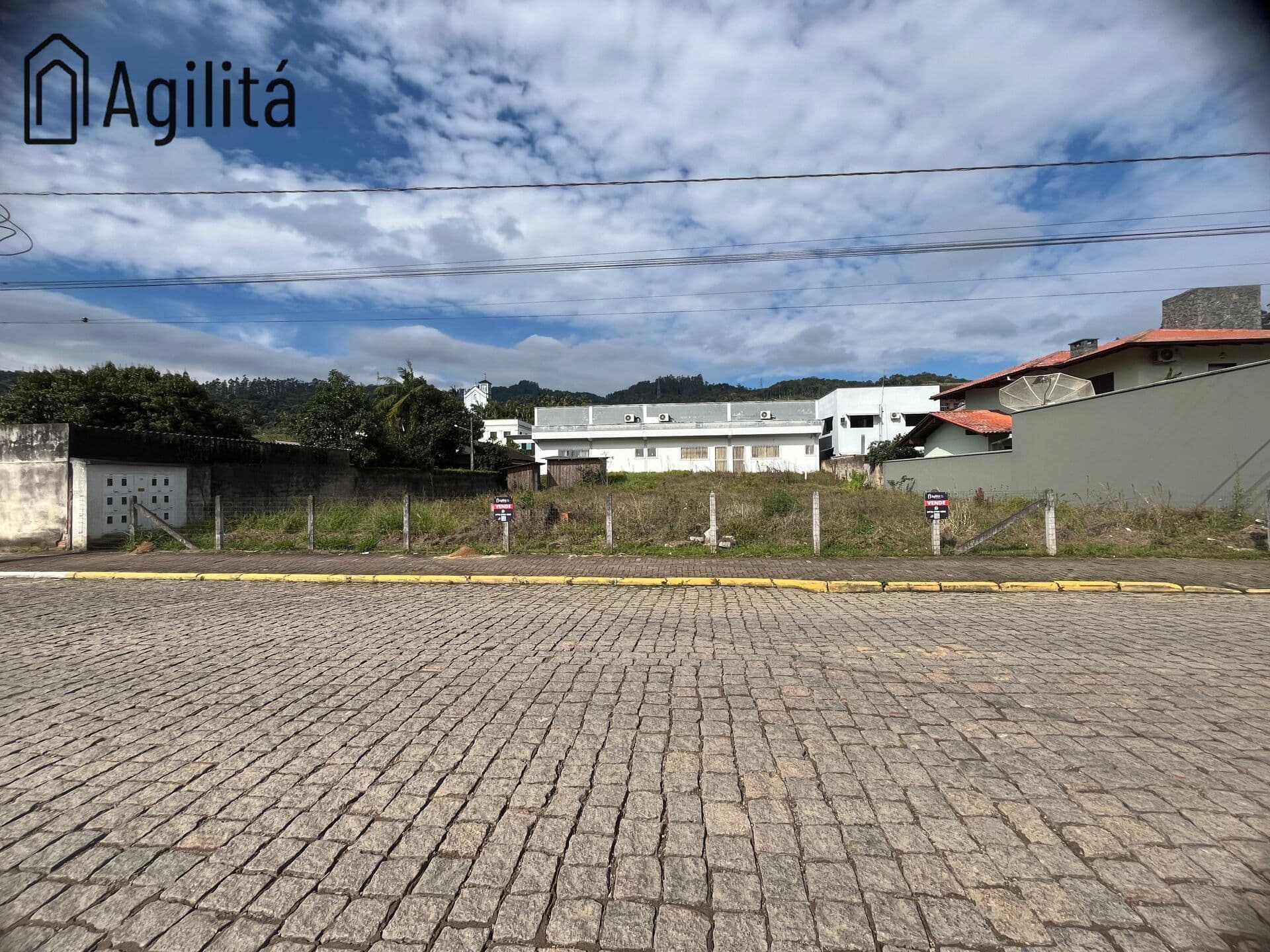 Terreno à Venda no Centro de Rodeio/SC