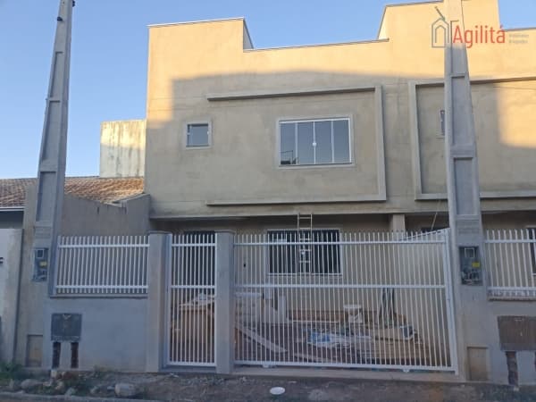 Sobrado à venda no bairro Itajuba em Barra Velha/SC
