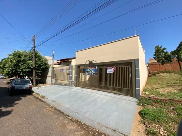 📍Casa em Presidente Prudente , em uma das melhores localizações da cidade , fica no Parque Residencial Carandá