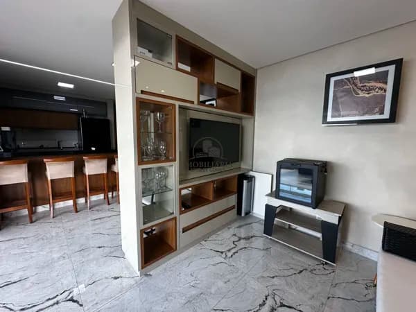 Apartamento para locação no 12º andar com vista para o Rio Paraná, 2 suítes e condomínio clube completo