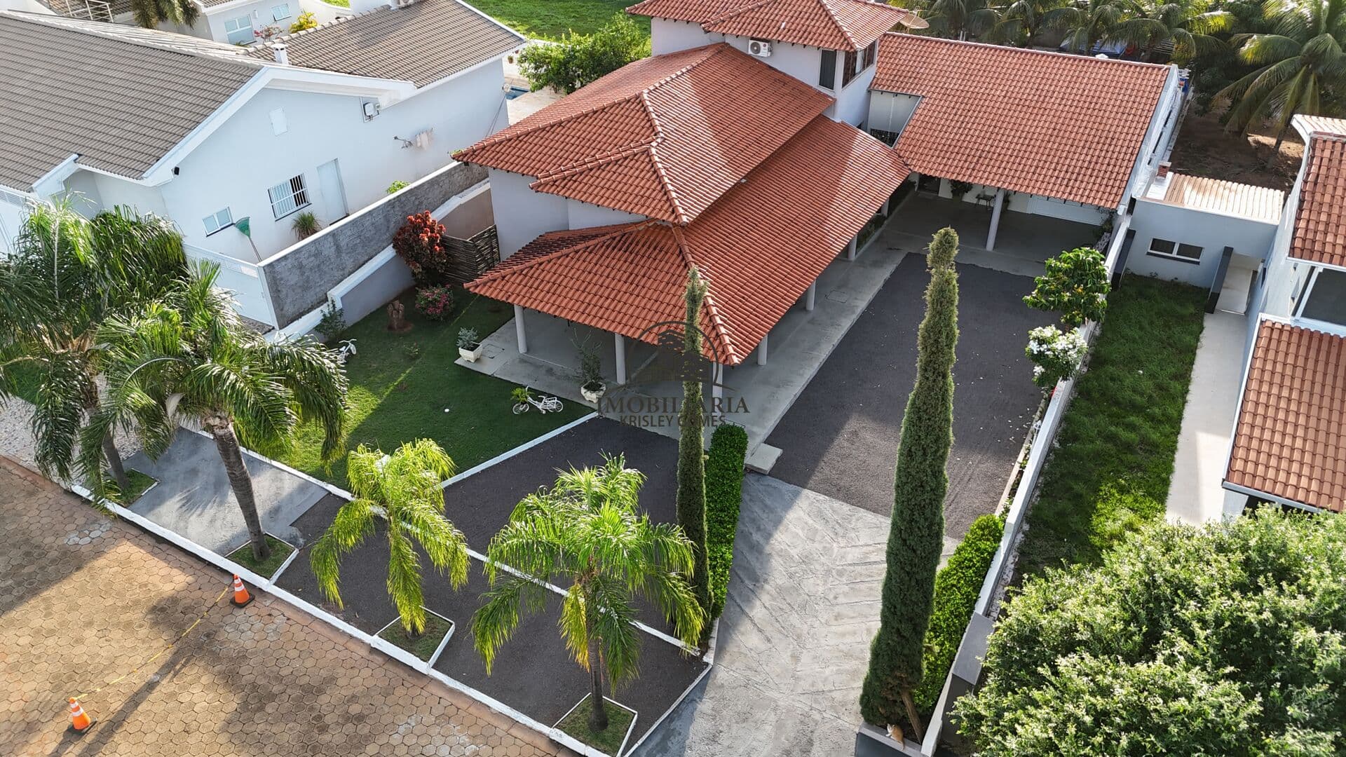 Casa de Alto Padrão à Venda | Porteira Fechada | A.C 412m2 | Portal do Lago Pres. Epitacio SP