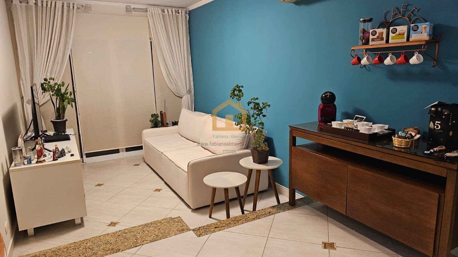 Apartamento 3 Dormitórios, sendo 1 Suíte e 1 vaga de garagem demarcada à venda no bairro Gonzaga - Santos/SP