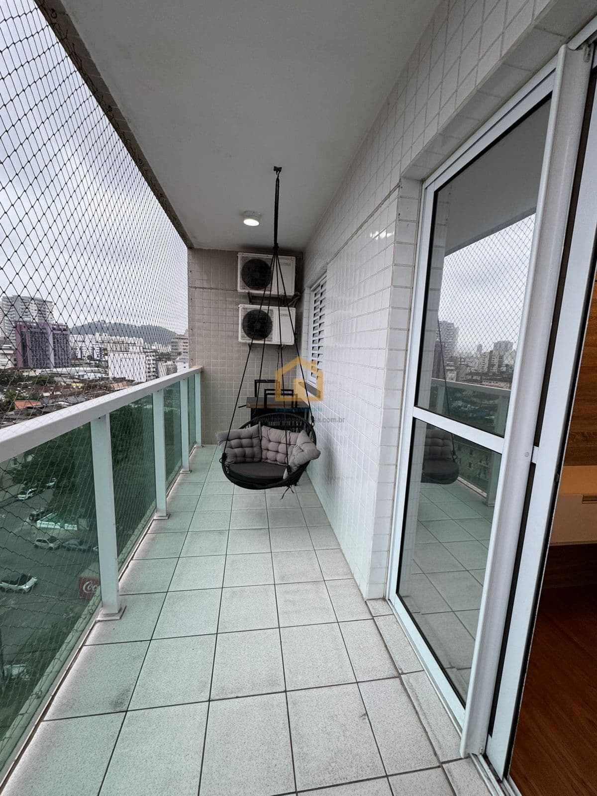 Apartamento 1 dormitório revertido para 2 Vila Matias - Santos/SP