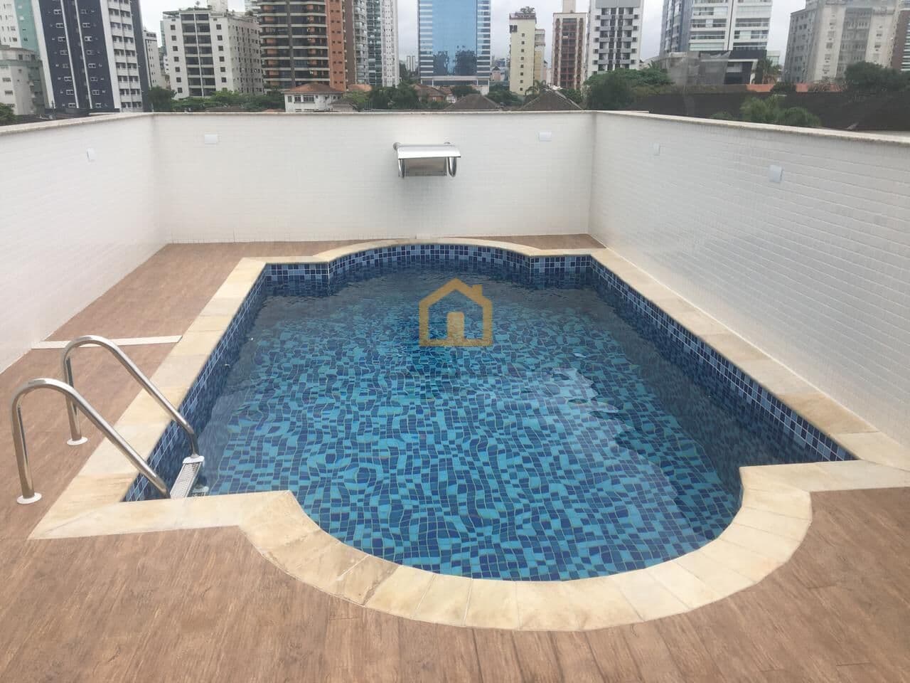 Casa Triplex Alto Padrão 400m² de área total, no bairro Ponta da Praia - Santos/SP