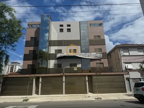 Casa Tríplex de Alto Padrão – Infraestrutura Completa e Elevador Panorâmico à venda no bairro Campo Grande - Santos/SP