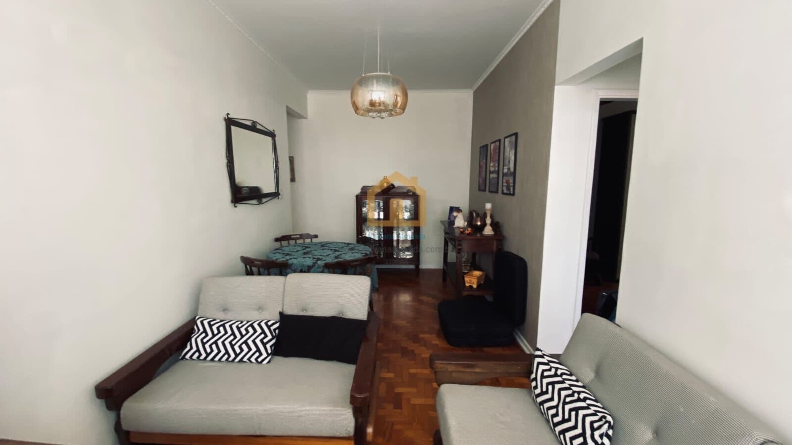 Apartamento à Venda 2 dormitórios amplos – Vila Valença | São Vicente - SP