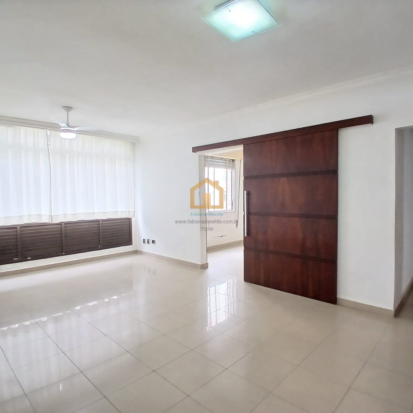 Apartamento de Frente - Bairro Ponta da Praia - Santos/SP.