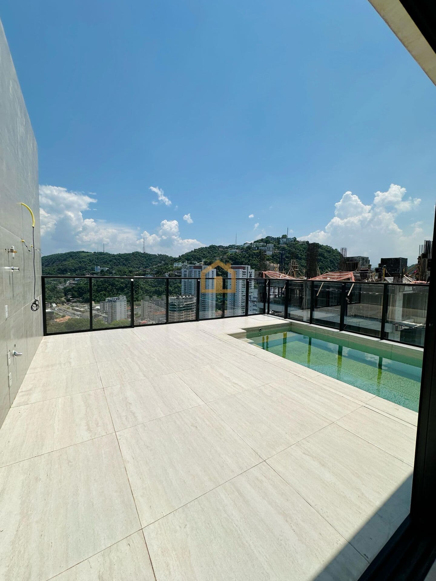 Cobertura 3 dormitórios, todos suítes 160 m² – José Menino, Santos/SP