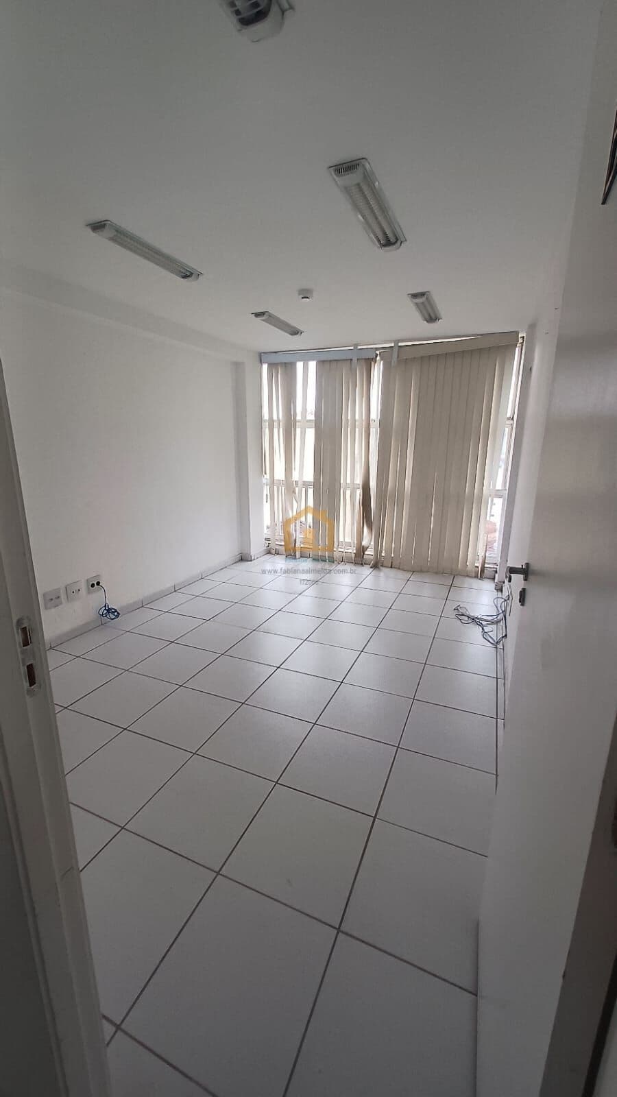 Sala Comercial à Venda – Excelente Oportunidade bairro Centro - Santos/SP