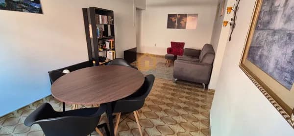 Apartamento 2 dormitórios e 1 vaga de garagem demarcada à Venda no Marapé – Santos
