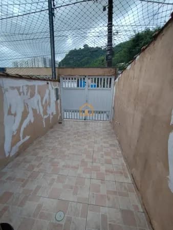 Casa Sobreposta Térrea 2 dormitórios sendo 1 suite 1 vaga de garagem - Bairro Marapé.