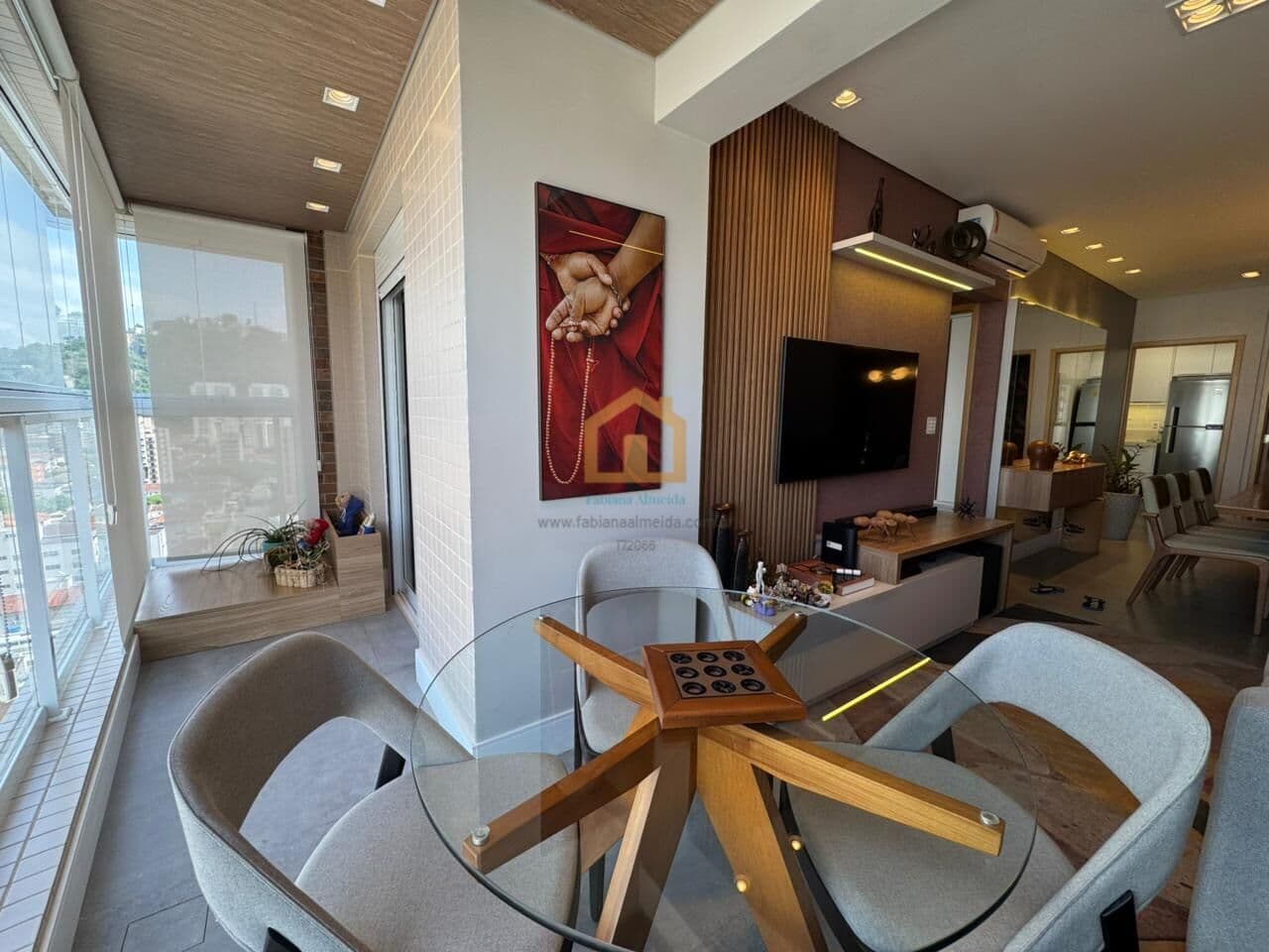 APARTAMENTO PORTEIRA 2 dormitórios, 2 vagas demarcadas e lazer completo à venda no bairro Campo Grande - Santos/SP