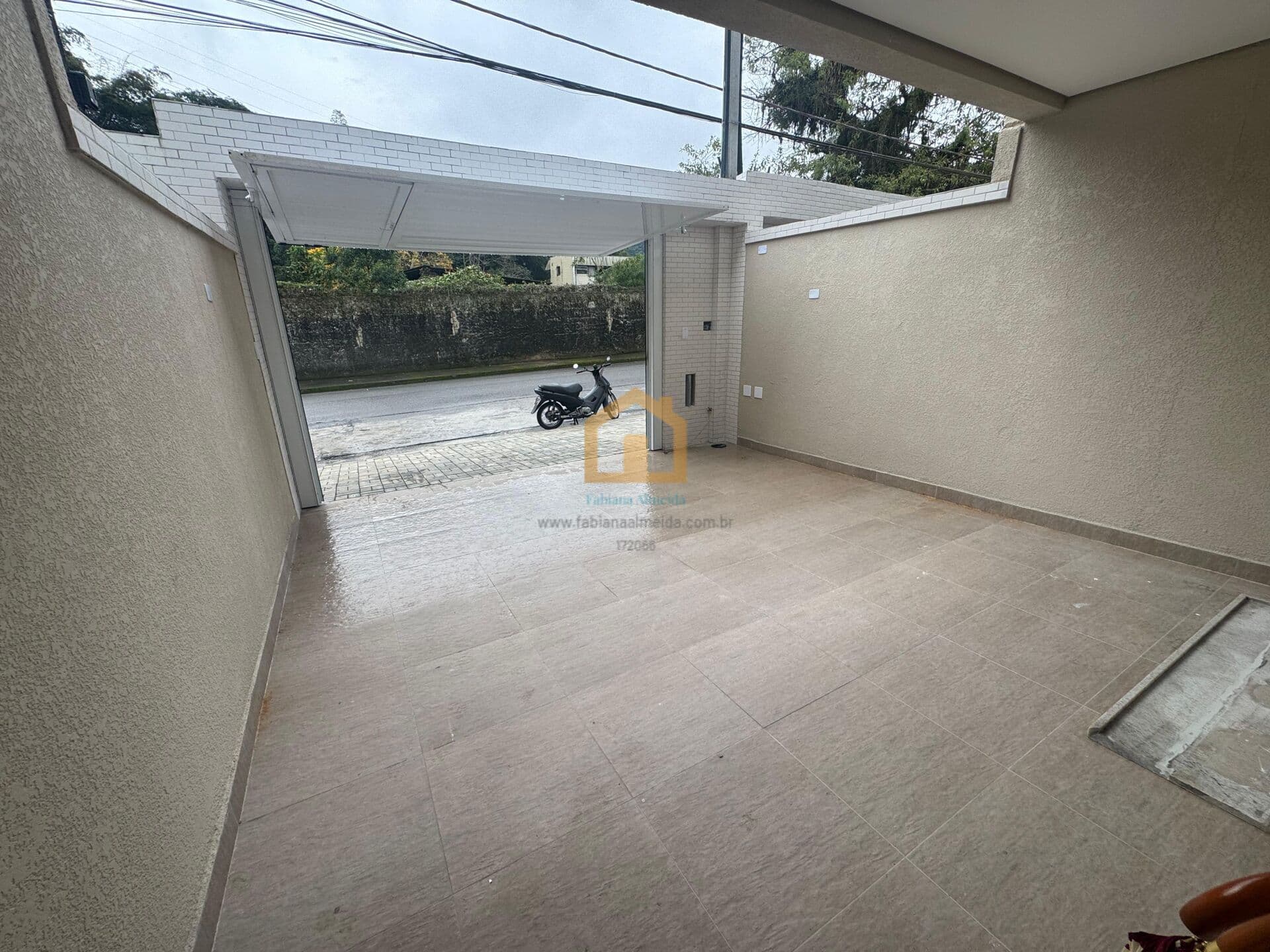Casa 3 dormitórios à Venda – Morro Nova Cintra, Santos/SP