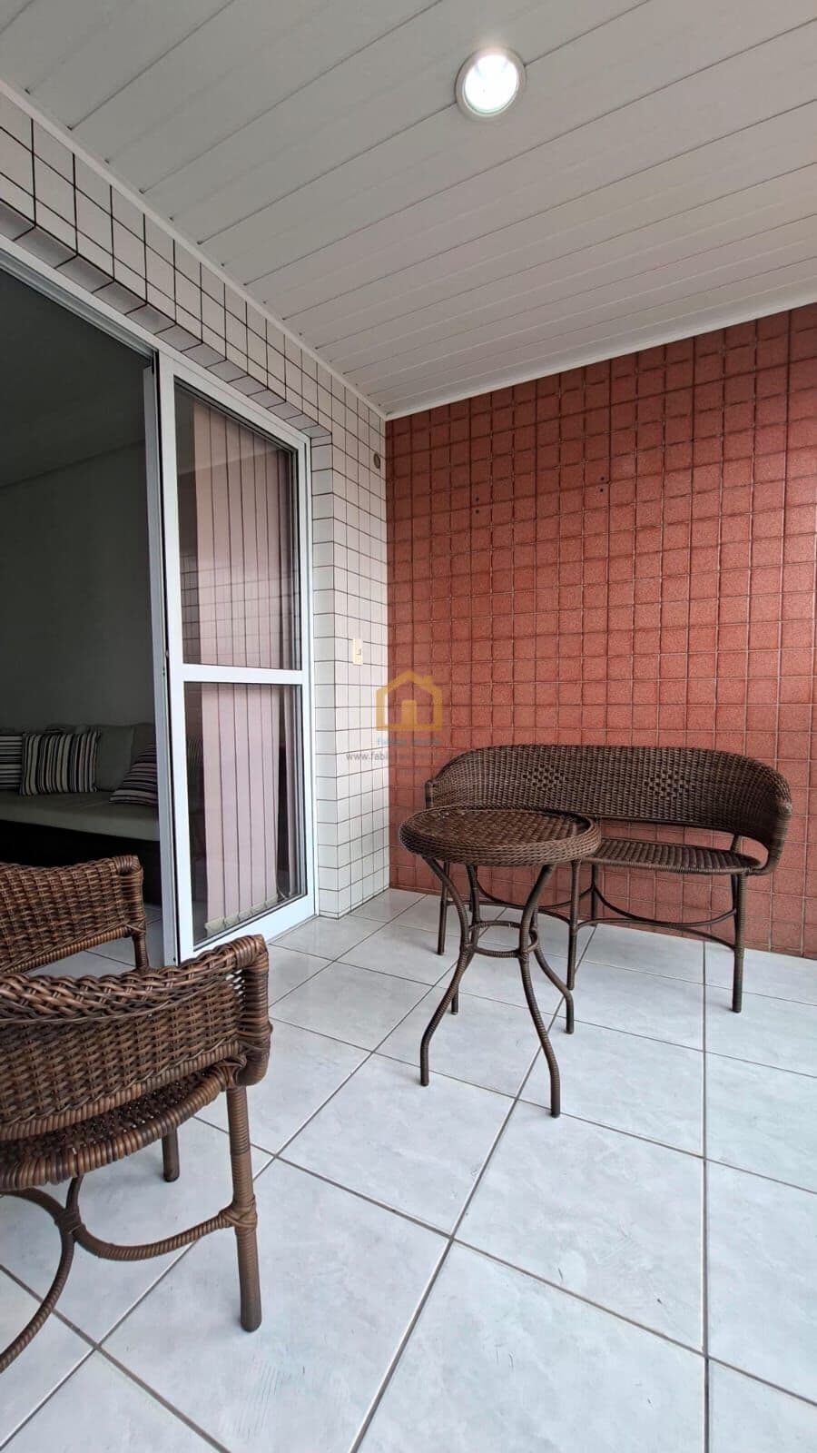 Apartamento 3 dormitórios, sendo 1 suíte à venda no bairro Canto do Forte - Praia Grande/SP