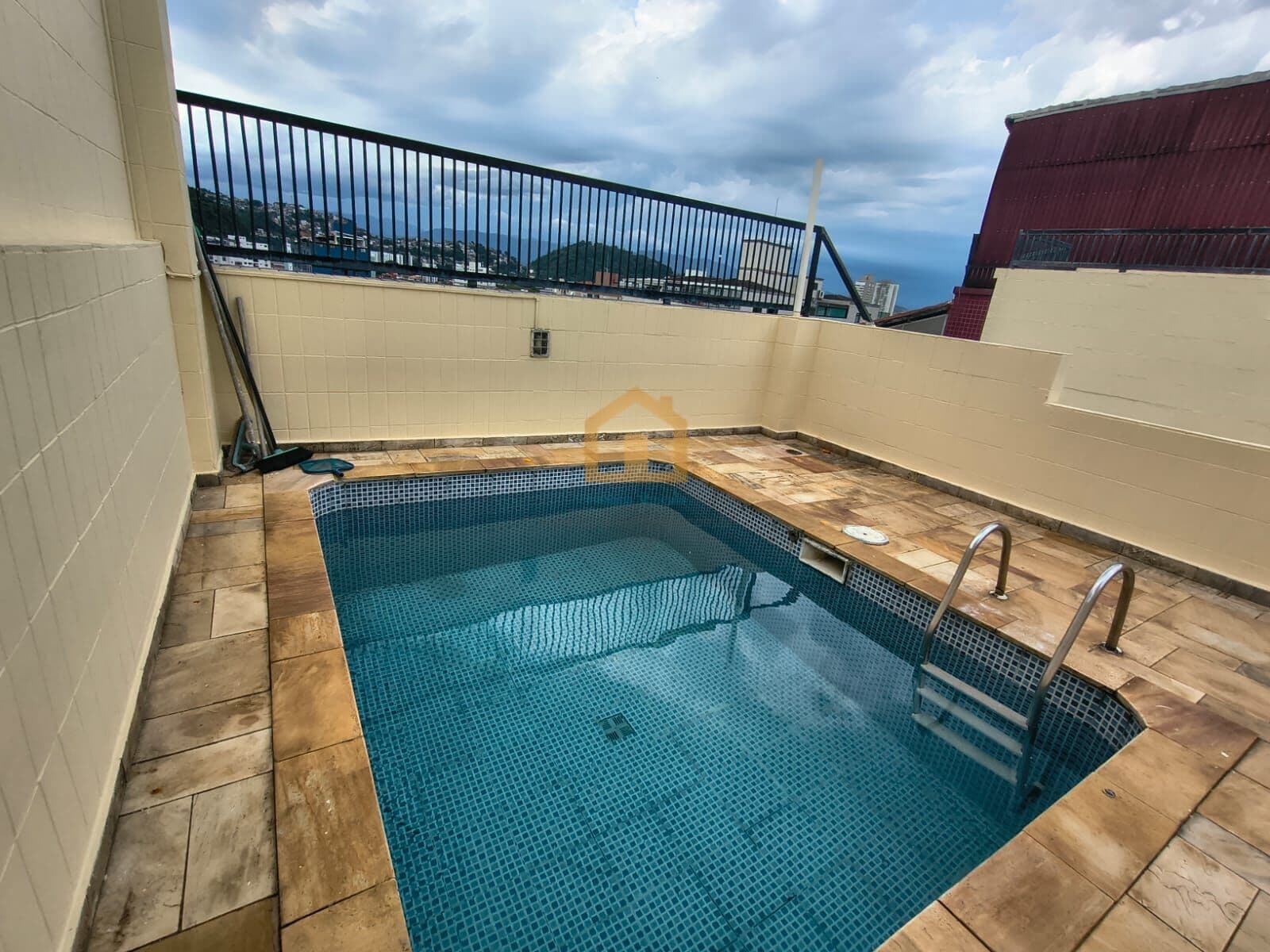 COBERTURA TRIPLEX 2 dormitórios, sendo 1 suíte À VENDA – CAMPO GRANDE | SANTOS/SP