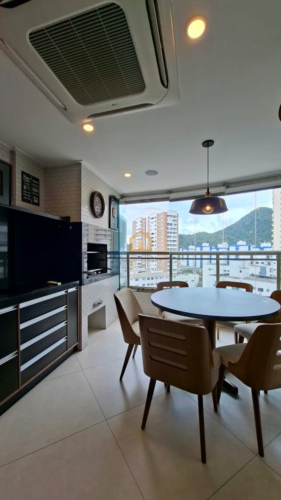Apartamento 3 dormitórios, sendo 2 suítes, Residencial Murano no bairro Canto do Forte - Praia Grande/SP