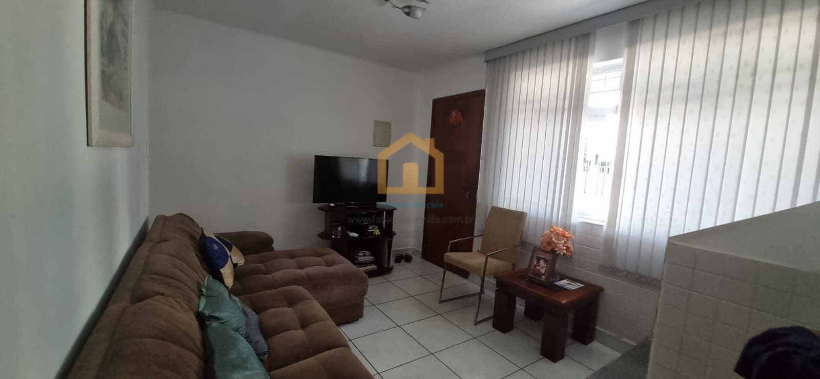 Casa 3 dormitórios, quintal, 2 banheiros à venda Campo Grande - Santos/SP