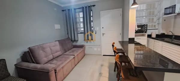 Kitnet Reformada com Quarto Separado à venda no bairro Gonzaga - Santos/SP
