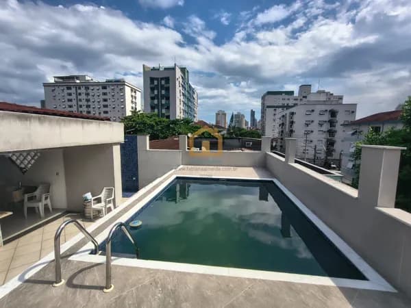 Casa Duplex 3 dormitórios, sendo 2 suítes, piscina ,250 m² no bairro Campo Grande - Santos/SP