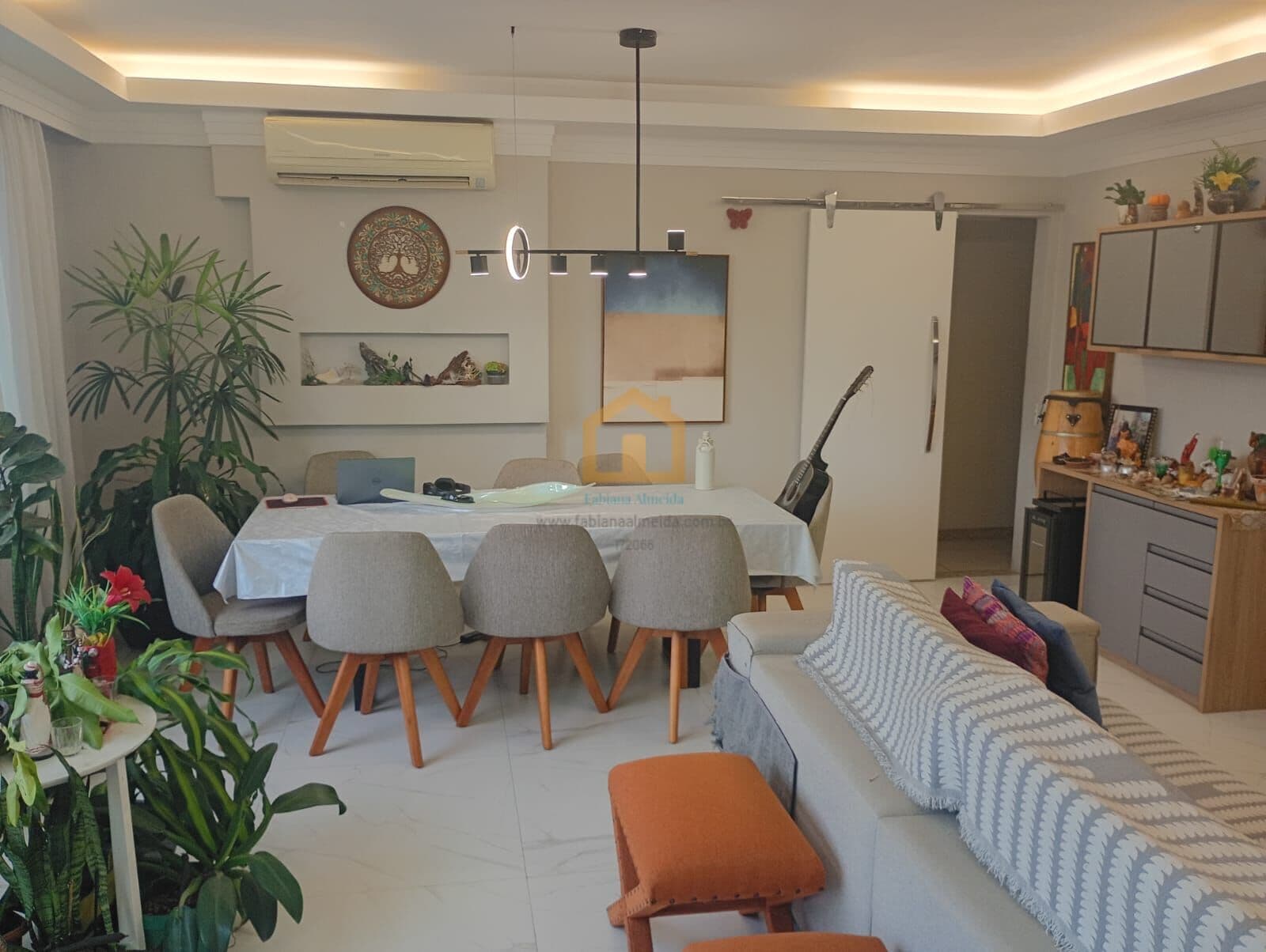 APARTAMENTO À VENDA 4 dormitórios – AMPLO E BEM LOCALIZADO | EMBARÉ – SANTOS/SP