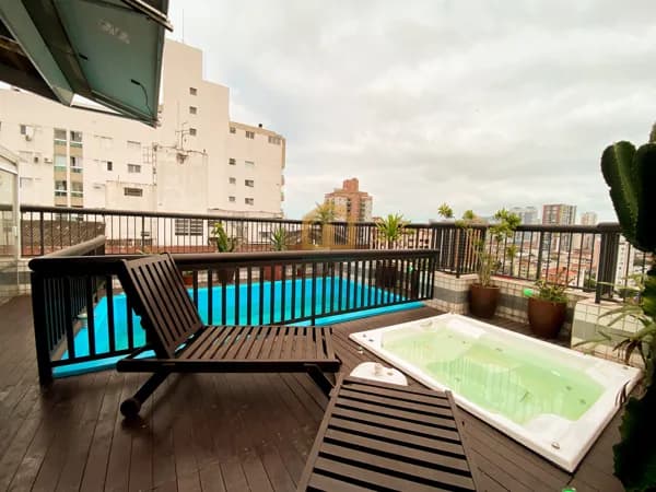 Cobertura Triplex 3 Quartos, um deles com Closet, à venda no bairro Embaré - Santos/SP