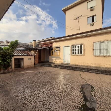Casa com 3 Dormitórios Edícula e Churrasqueira à venda - Jardim Guassu - São Vicente/SP