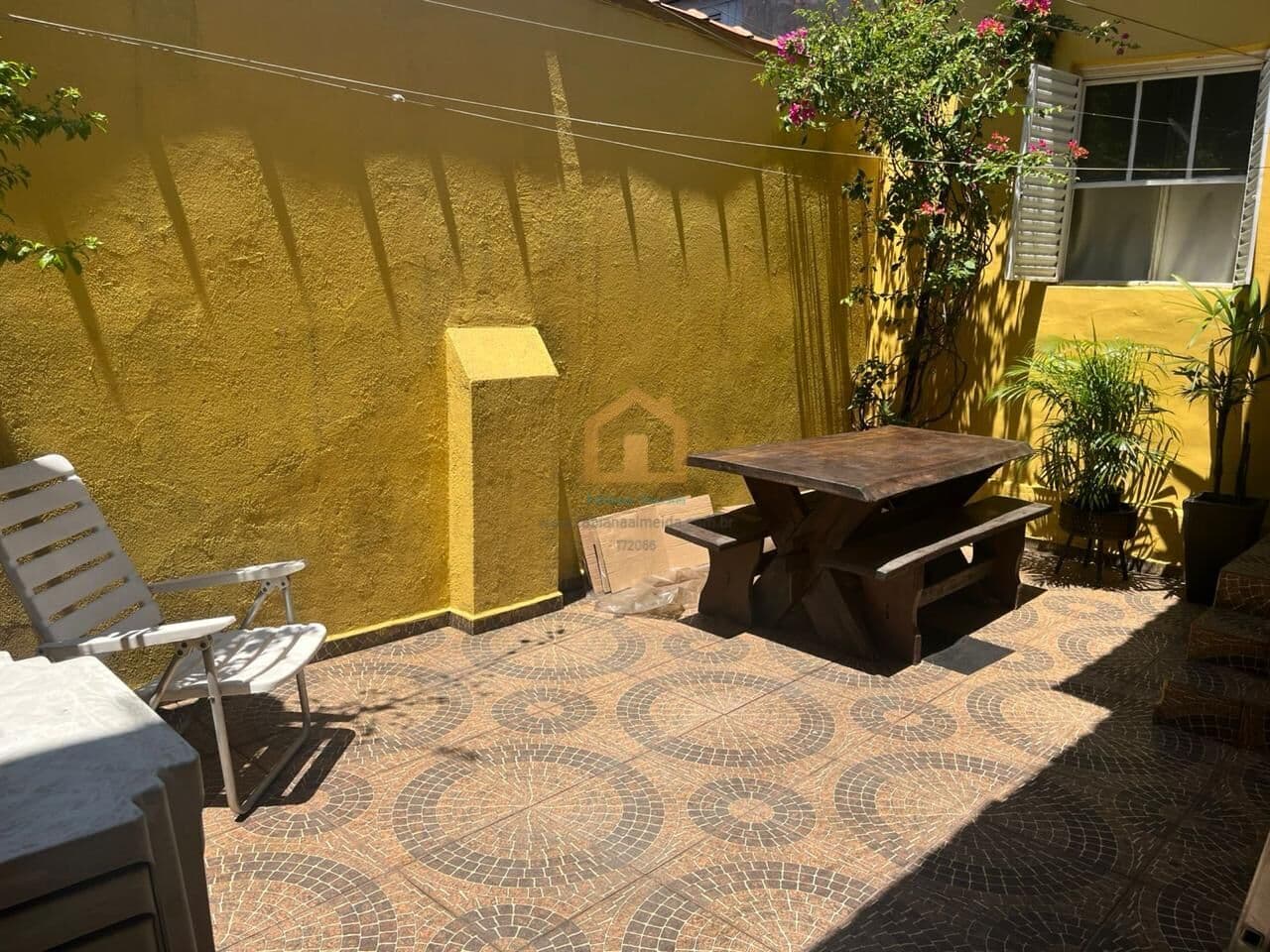 Casa 2 dormitórios à venda no bairro Centro - Santos/SP