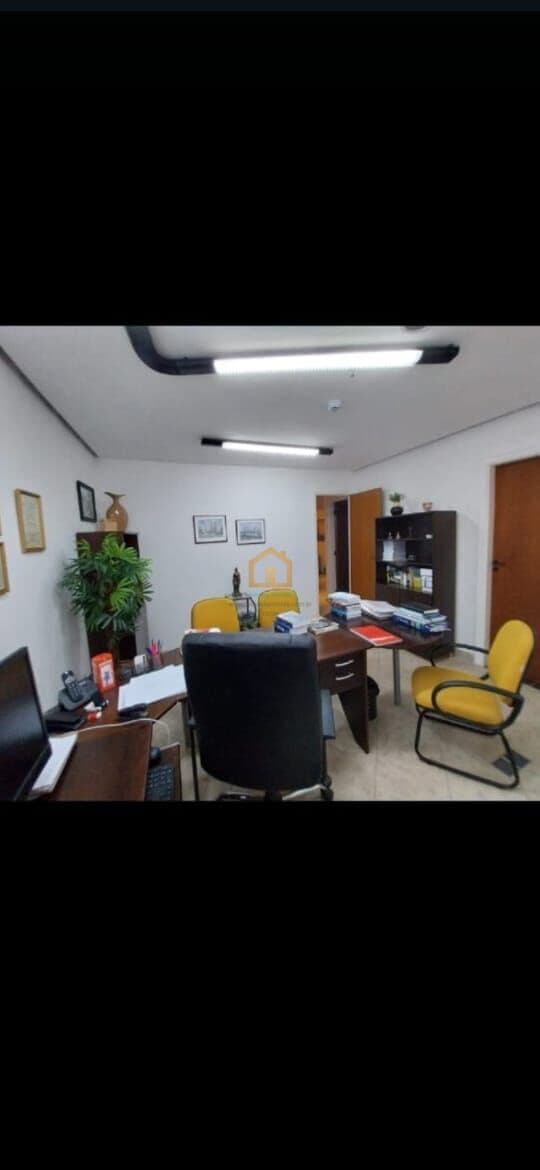 Escritório Comercial à Venda | 100m² | R$ 240.000, à venda no bairro Centro - Santos/SP
