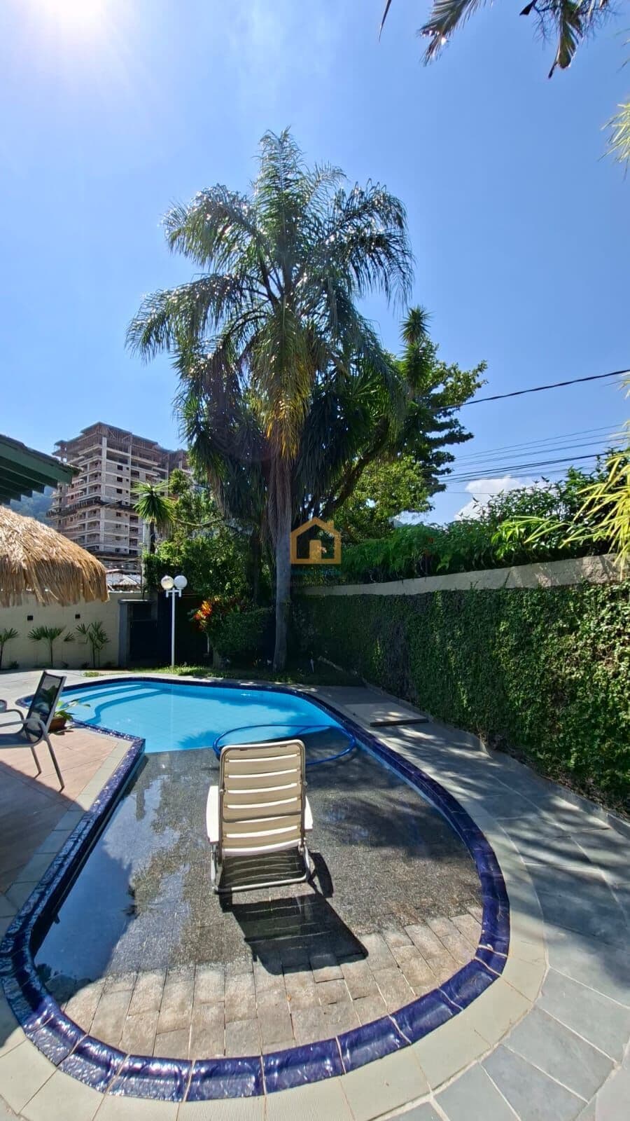 Casa 5 dormitórios à venda no bairro Canto do Forte - Praia Grande/SP