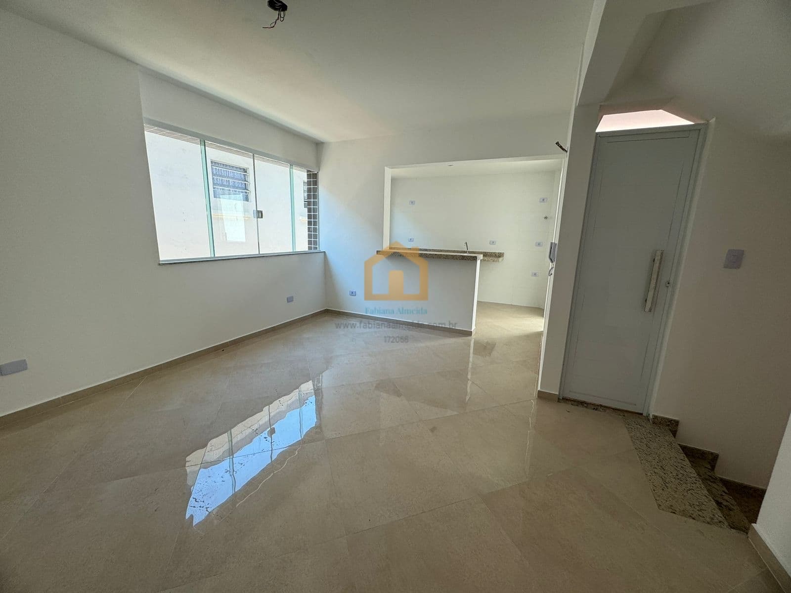 Casa Nova 2 Suítes e Localização Privilegiada – Santos/SP