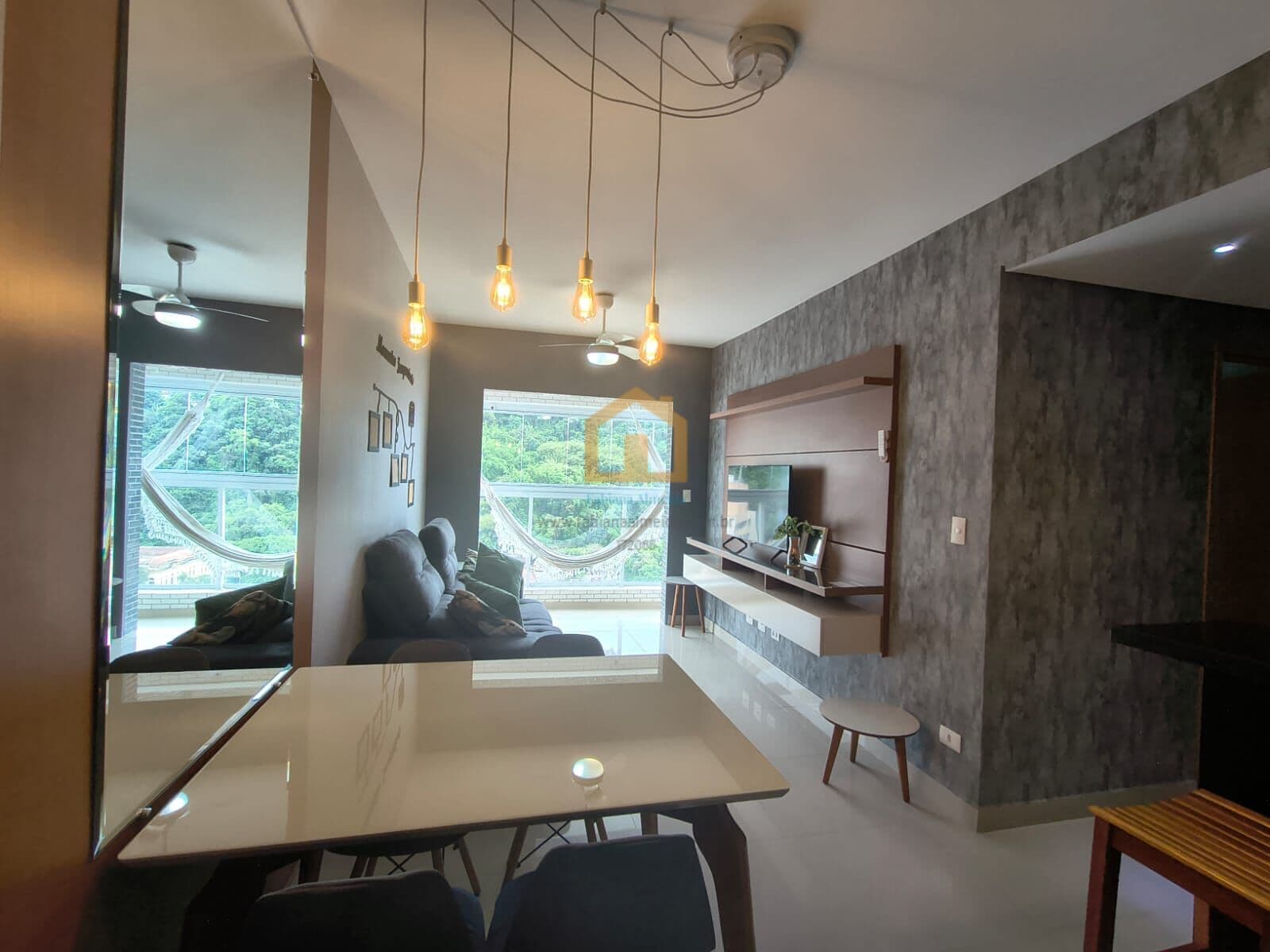 Apartamento 2 Dormitórios prédio com lazer completo à Venda – Santos/SP