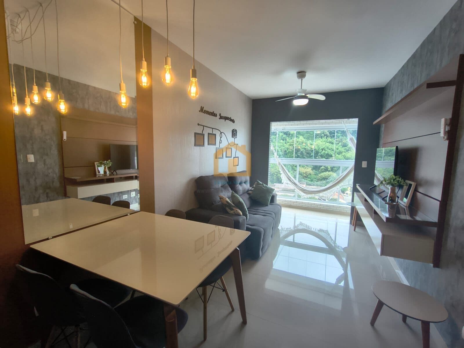Apartamento porteira fechada à Venda – 2 Dormitórios prédio com lazer completo – Santos/SP