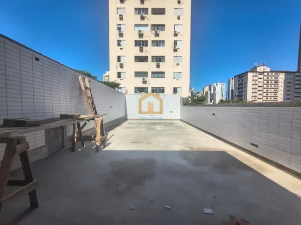 Casa Alto Padrão 3 suítes amplas à venda no bairro Campo Grande - Santos/SP