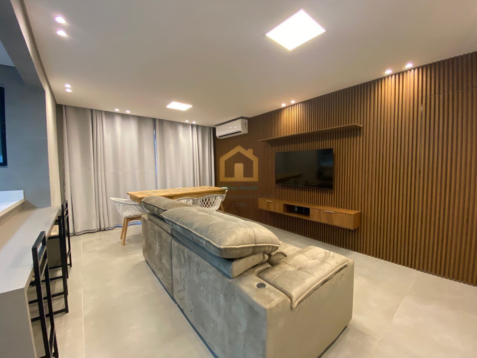 Apartamento 3 suítes completas à venda no bairro Ponta da Praia - Santos/SP