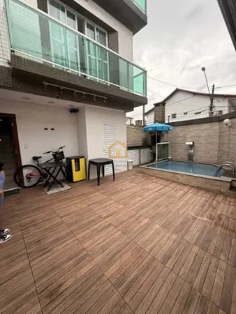Casa sobreposta para locação no bairro Ponta da Praia - Santos/SP