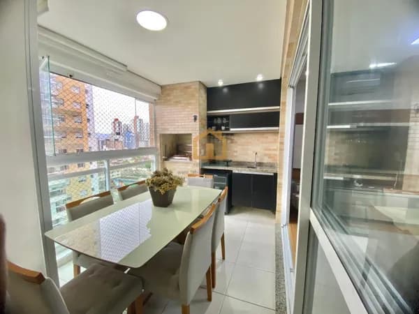 Apartamento 2 dormitórios, sendo 1 suíte à venda no bairro Ponta da Praia - Santos/SP