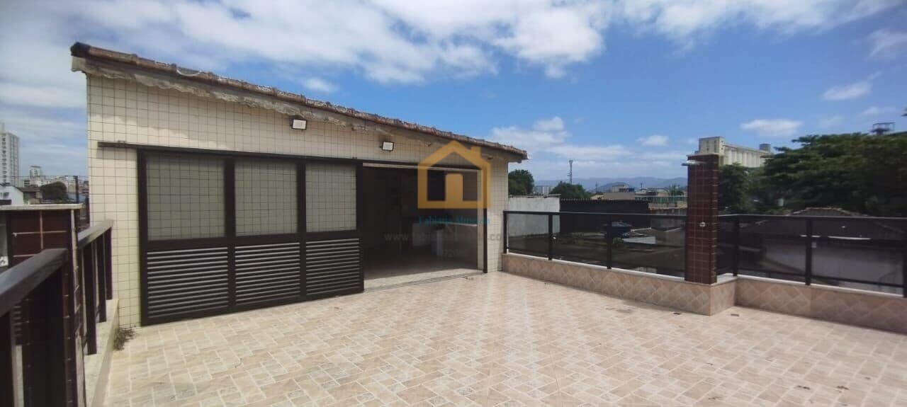 Casa tipo Sobrado 4 dormitorios e 3 banheiro no bairro Macuco em Santos-SP