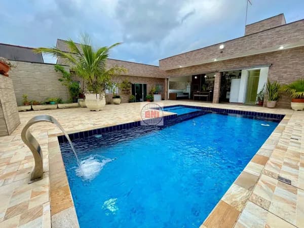 Casa em Itanhaém - Jardim Grandesp