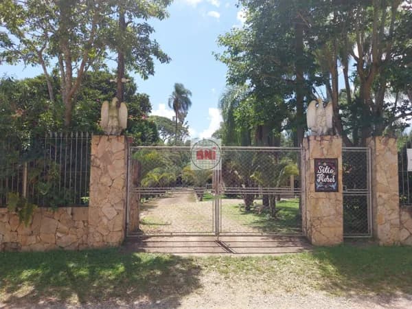 Sítio em Ibíuna