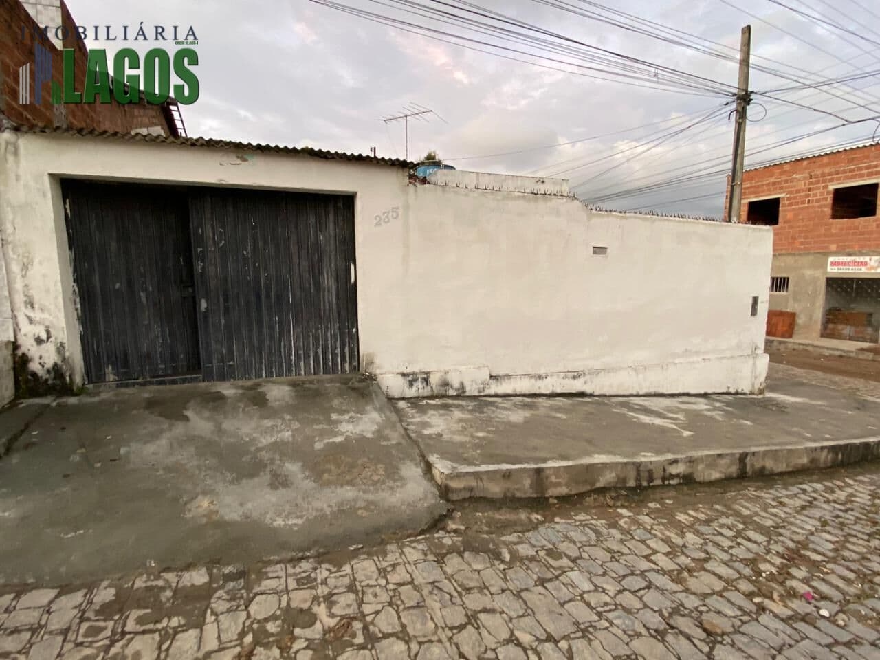 Casa Padrão localizada na Rendeiras - Caruaru/PE