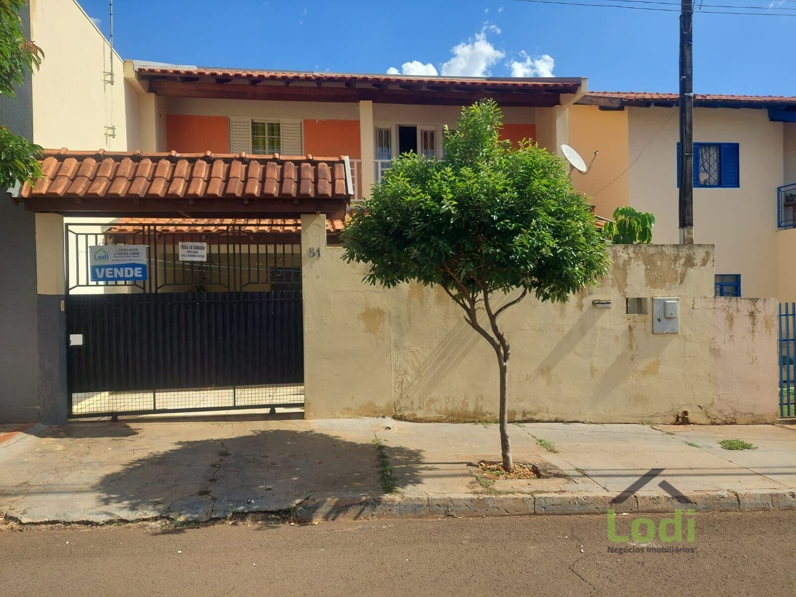 Casa Sobrado em Jardim Nestor Ferrari, Cambé/PR
