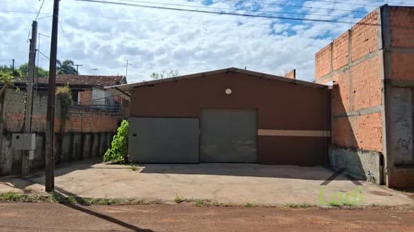 Ponto Comercial Indústria em Jardim Santa Adelaide, Cambé/PR