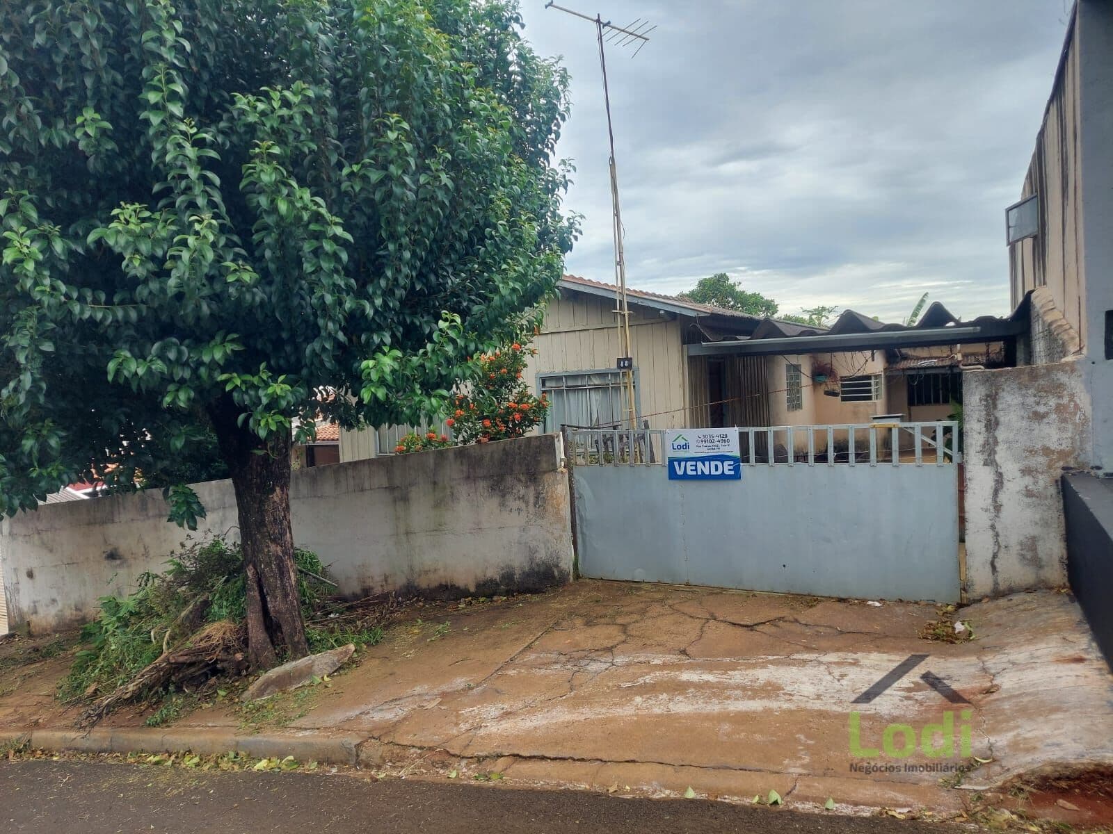 Casa Madeira em Jardim Flórida, Cambé/PR