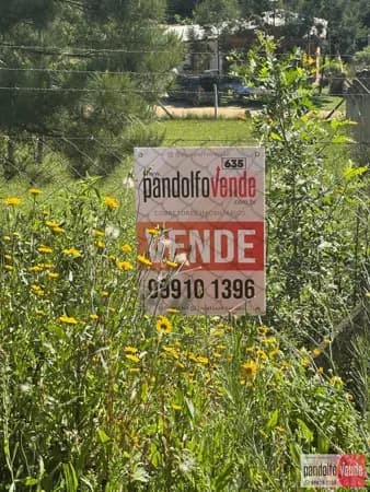 Terreno Cercado com uma vista lindissima