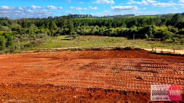 Pandolfo vende terreno no Guaiba Country