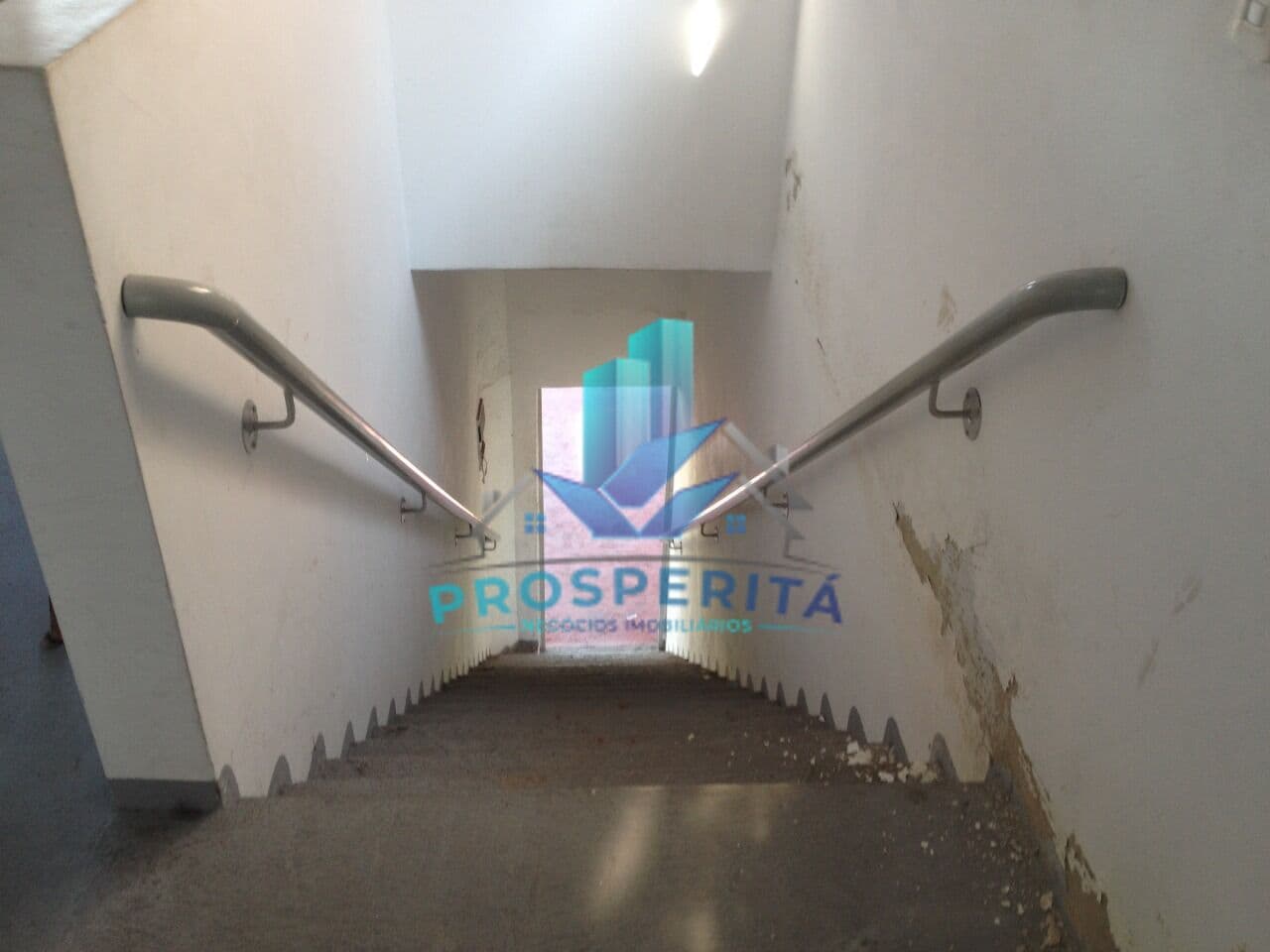 Excelente Salão superior para locação na Estr. Padre Inácio, 1007, Cotia/SP