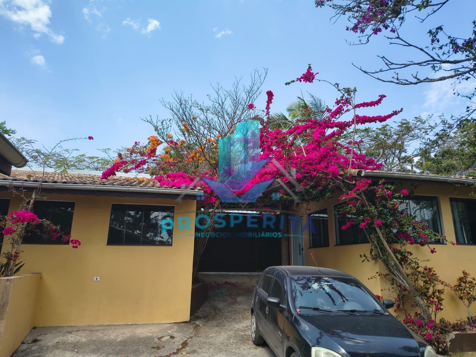Excelente Casa para locação - Estrada do Pau Furado