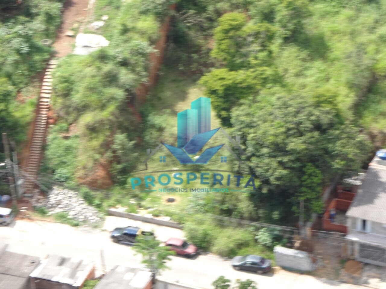 OPORTUNIDADE!!! TERRENO 220m² - Jardim Leonor - Cotia/SP