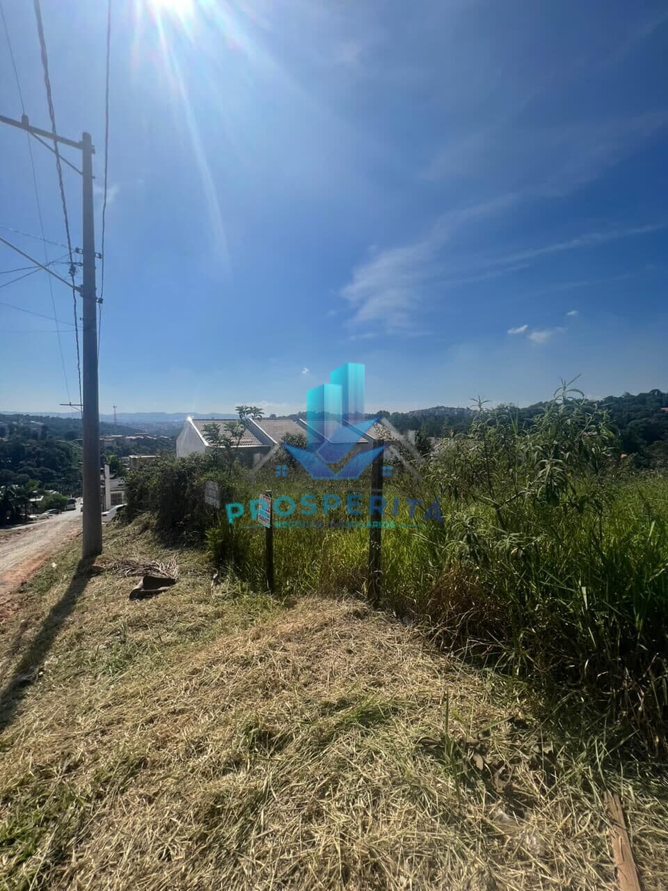 OPORTUNIDADE Terreno pequeno declive - 1.250m² - Parque Rizzo - Cotia/SP