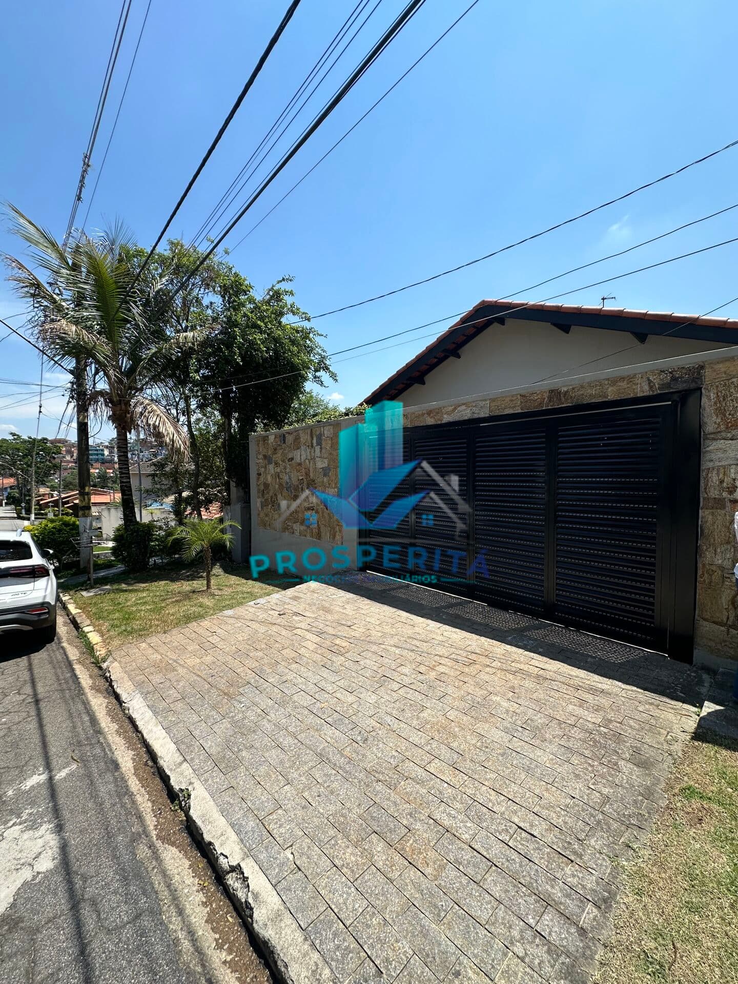Casa terréa com piscina - Cond. Pq Paulistano - Cotia/SP